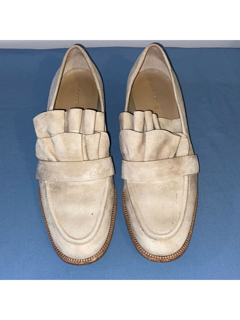 Pour la Victoire women’s sz. 8.5, suede, pre-owned, Tensley